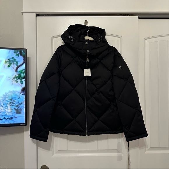 NWT Calvin Klein Hooded Satin Puffer Jacket, size L - Picture 5 of 15